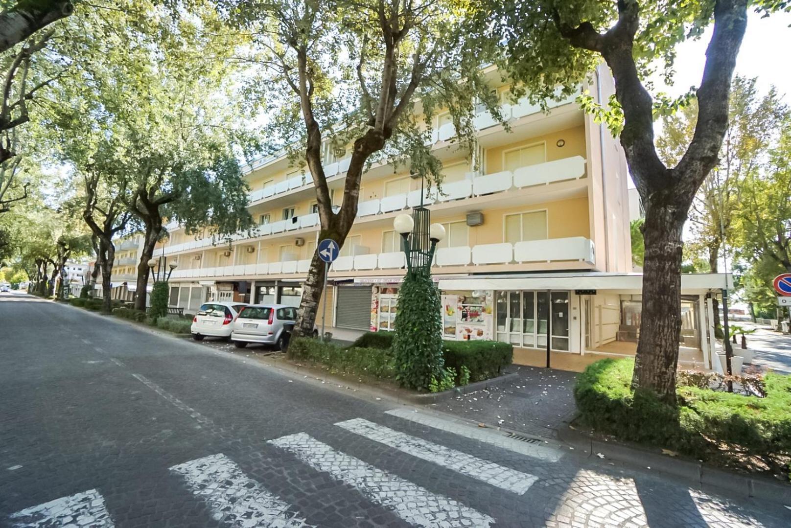 Condominio Bussola Bibione Exteriér fotografie